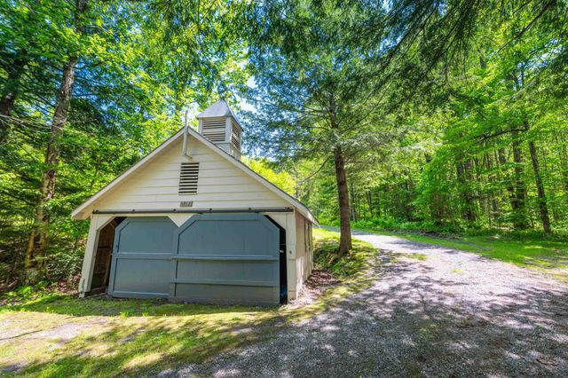 197 Lake Raponda Road, Wilmington, VT 05363