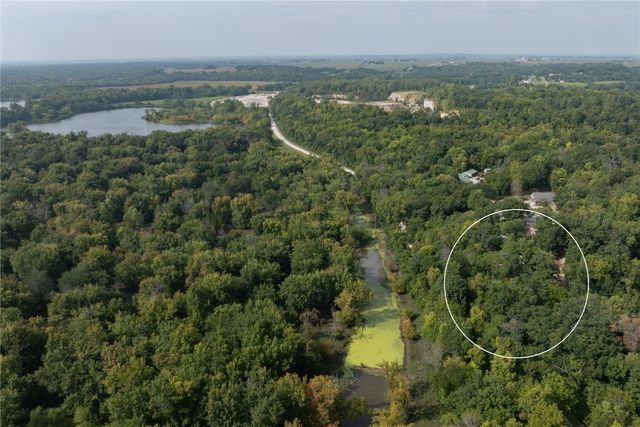 2576 58th St Lane, Vinton, IA 52349