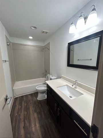 2806 Reagan Street 109, Dallas, TX 75219