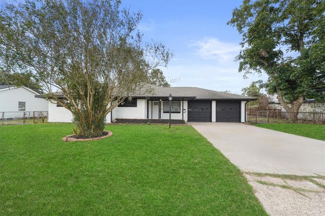 216 W 5th Street, Deer Park, TX 77536