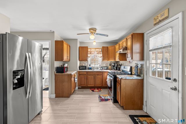 170 Ferry Street, New Haven, CT 06513