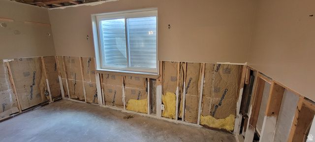 2493 W 6170 S, Taylorsville, UT 84129