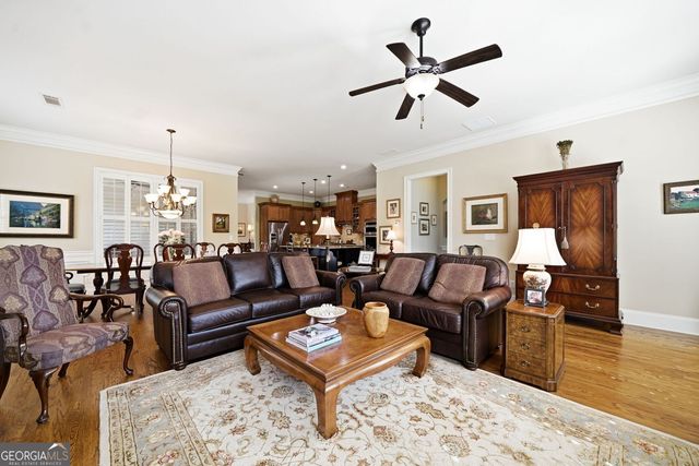 318 Lakeside Trace, Canton, GA 30115