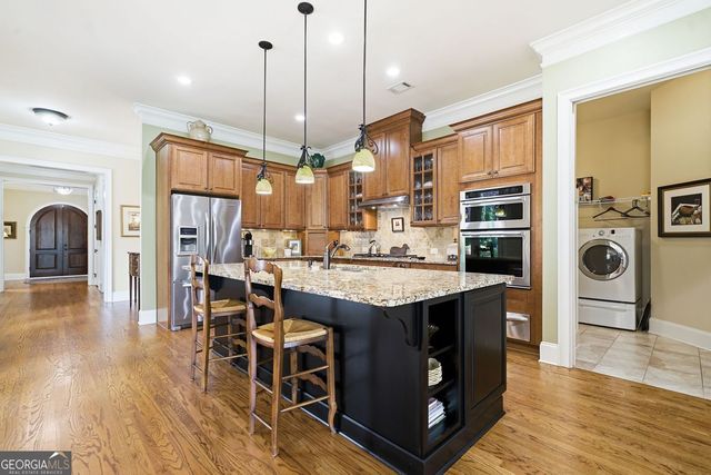 318 Lakeside Trace, Canton, GA 30115