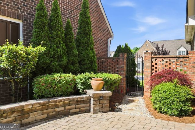 318 Lakeside Trace, Canton, GA 30115