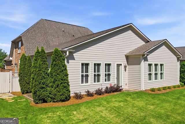 318 Lakeside Trace, Canton, GA 30115