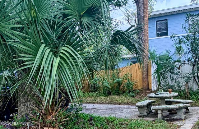 2542 SPRING PARK Road, Jacksonville, FL 32207