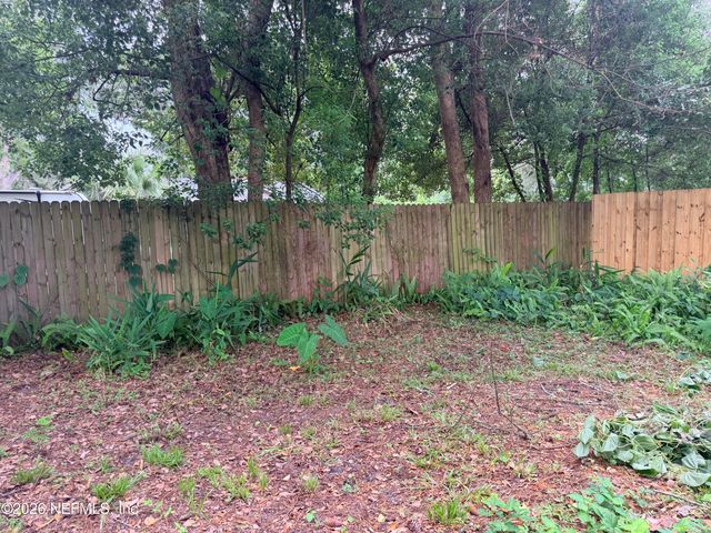 2542 SPRING PARK Road, Jacksonville, FL 32207