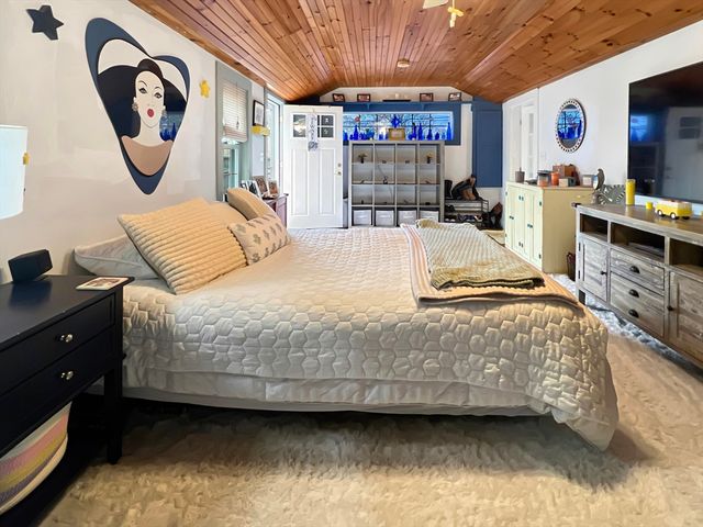 1649 Washington St, Canton, MA 02021