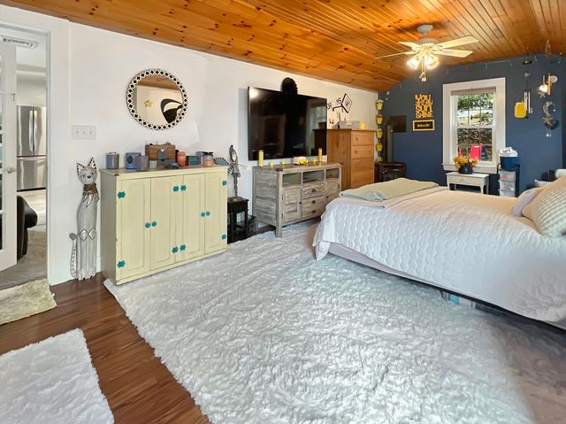 1649 Washington St, Canton, MA 02021