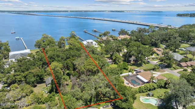 2510 HICKORY BLUFF Lane, Jacksonville, FL 32223