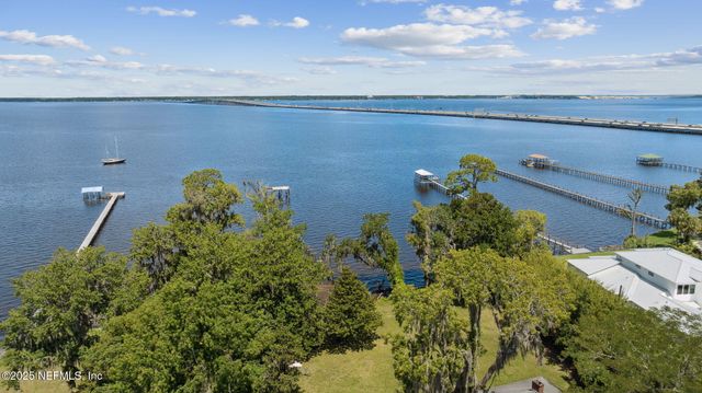 2510 HICKORY BLUFF Lane, Jacksonville, FL 32223