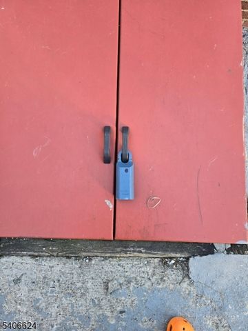 53 Aldine St, Newark City, NJ 07112