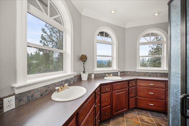 4310 S Horizon Hill Ln, Spokane, WA 99206