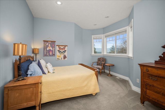 4310 S Horizon Hill Ln, Spokane, WA 99206