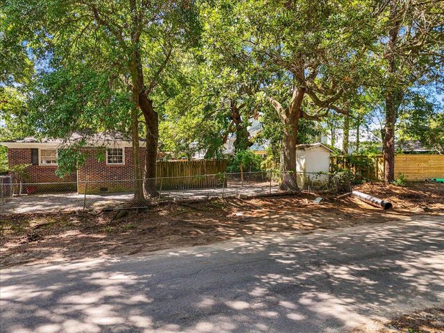 1436 Heather Drive, Mount Pleasant, SC 29464