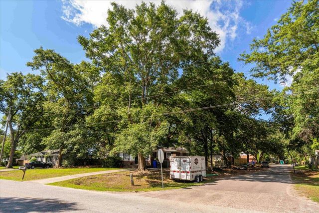 1436 Heather Drive, Mount Pleasant, SC 29464