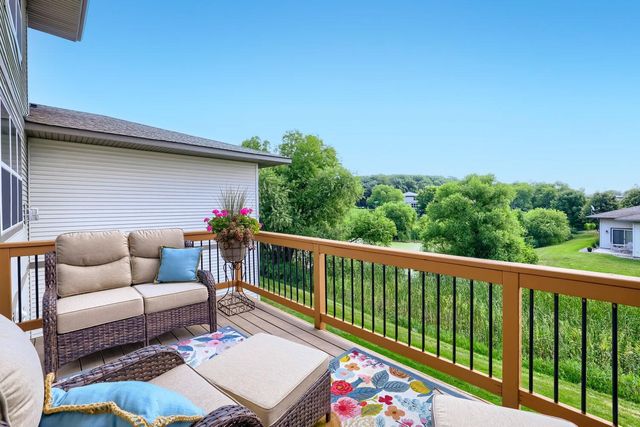 1232 Vernon Drive, Carver, MN 55315