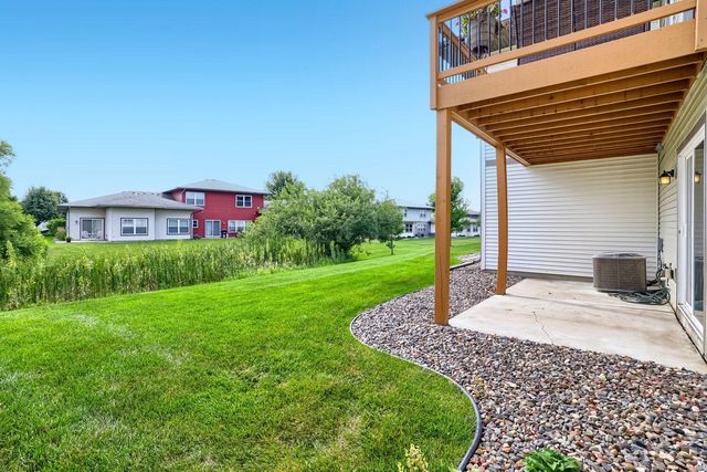 1232 Vernon Drive, Carver, MN 55315