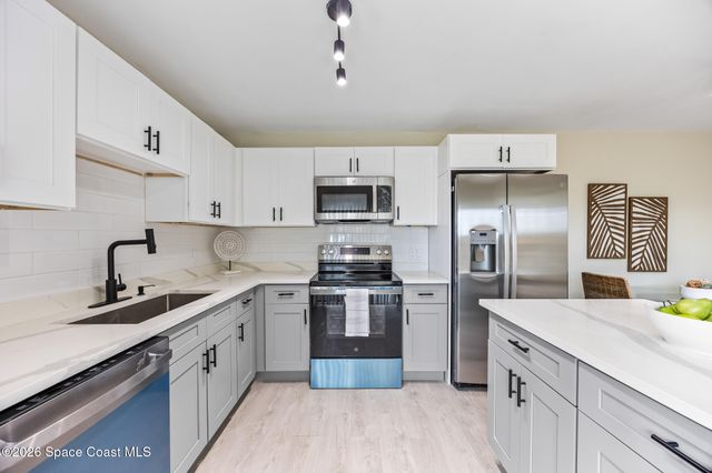 2117 Joshua Drive NE, Palm Bay, FL 32905