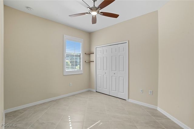 8290 Venetian Pointe DR, Fort Myers, FL 33908