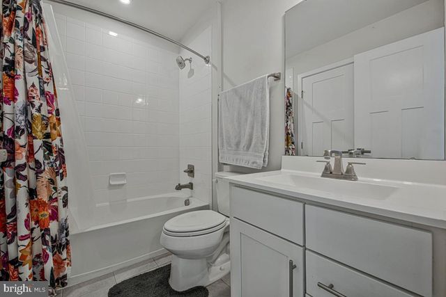 6204 EDITORS PARK DR, Hyattsville, MD 20782