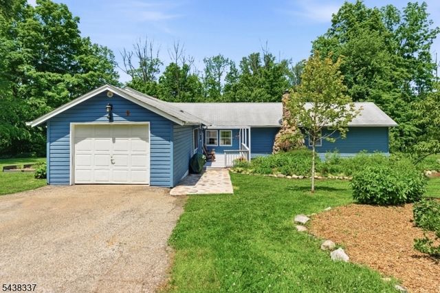 1 Maple Dr, Vernon Twp., NJ 07461