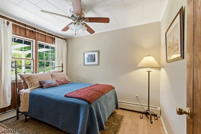 1 Maple Dr, Vernon Twp., NJ 07461