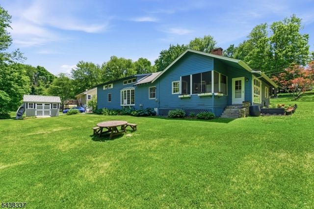 1 Maple Dr, Vernon Twp., NJ 07461