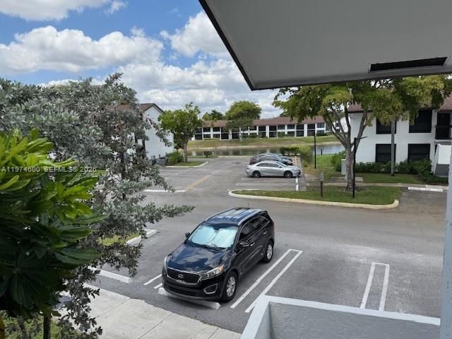 207 Lake Pointe Dr 201, Oakland Park, FL 33309