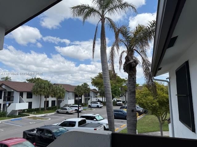 207 Lake Pointe Dr 201, Oakland Park, FL 33309