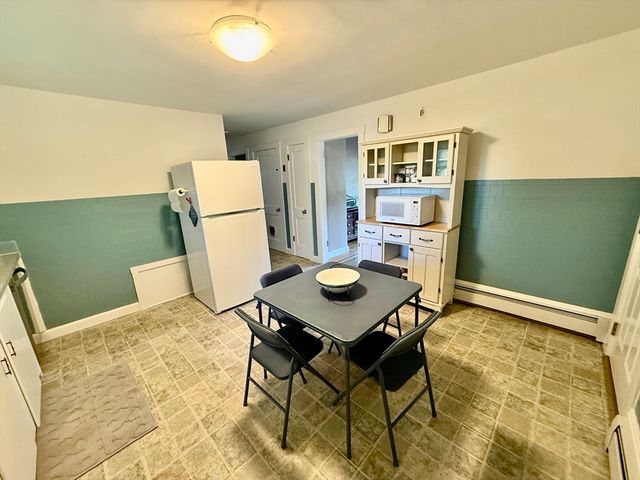 10 Vandette Ave, Dracut, MA 01826