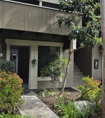 93 Streamwood, Irvine, CA 92620