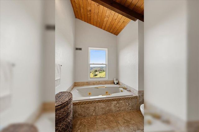 1869 Wild Cat Ct, Cool, CA 95614