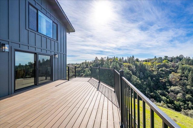 1869 Wild Cat Ct, Cool, CA 95614