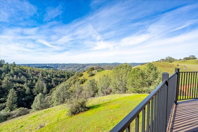 1869 Wild Cat Ct, Cool, CA 95614