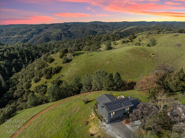 1869 Wild Cat Ct, Cool, CA 95614