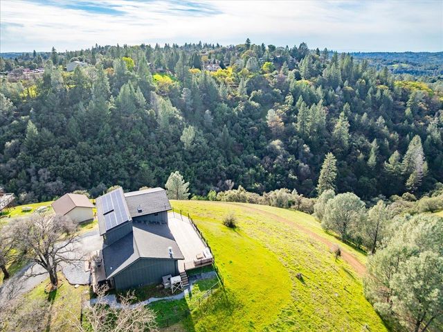 1869 Wild Cat Ct, Cool, CA 95614