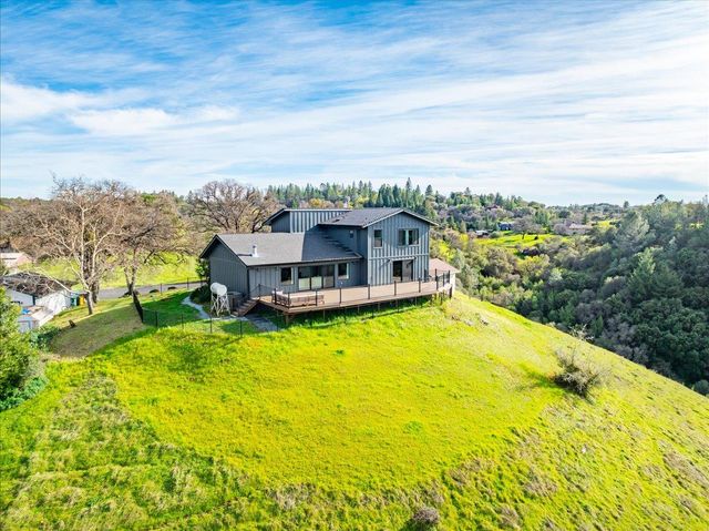 1869 Wild Cat Ct, Cool, CA 95614