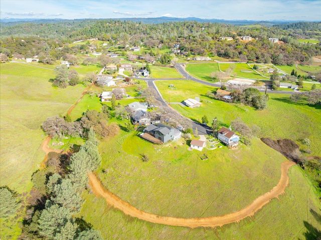 1869 Wild Cat Ct, Cool, CA 95614