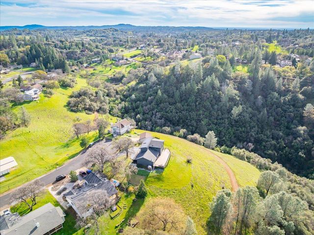 1869 Wild Cat Ct, Cool, CA 95614