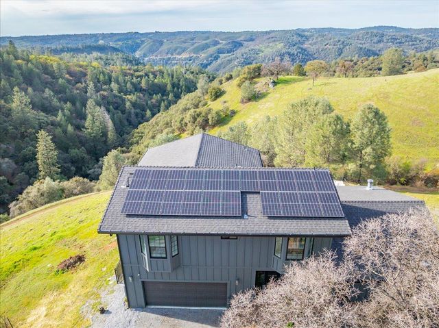 1869 Wild Cat Ct, Cool, CA 95614