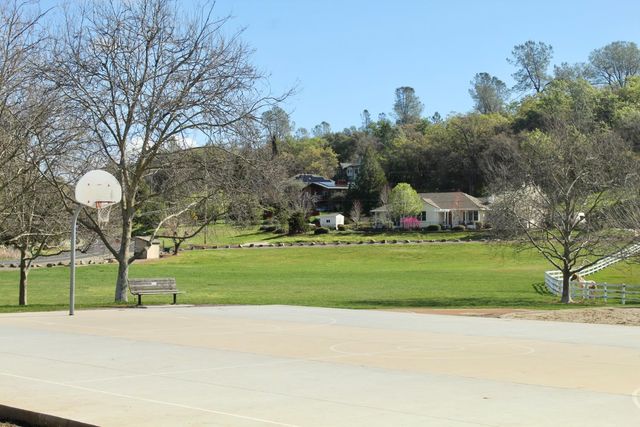 1869 Wild Cat Ct, Cool, CA 95614