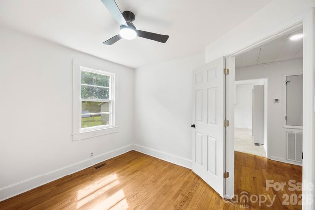 301 Gittens Street, Lowell, NC 28098