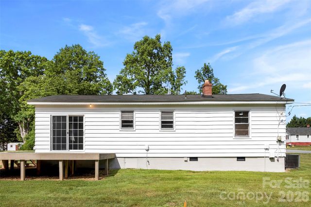 301 Gittens Street, Lowell, NC 28098