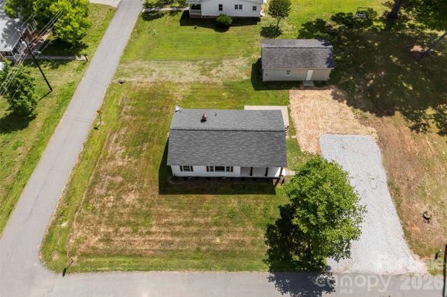 301 Gittens Street, Lowell, NC 28098