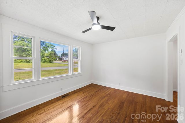 301 Gittens Street, Lowell, NC 28098
