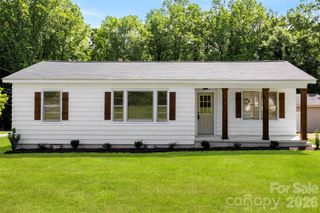 301 Gittens Street, Lowell, NC 28098