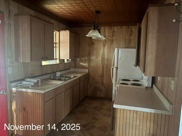 240 Boat Launch Road, Point Blank, TX 77364