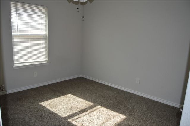 2216 Sayle Street, Greenville, TX 75401